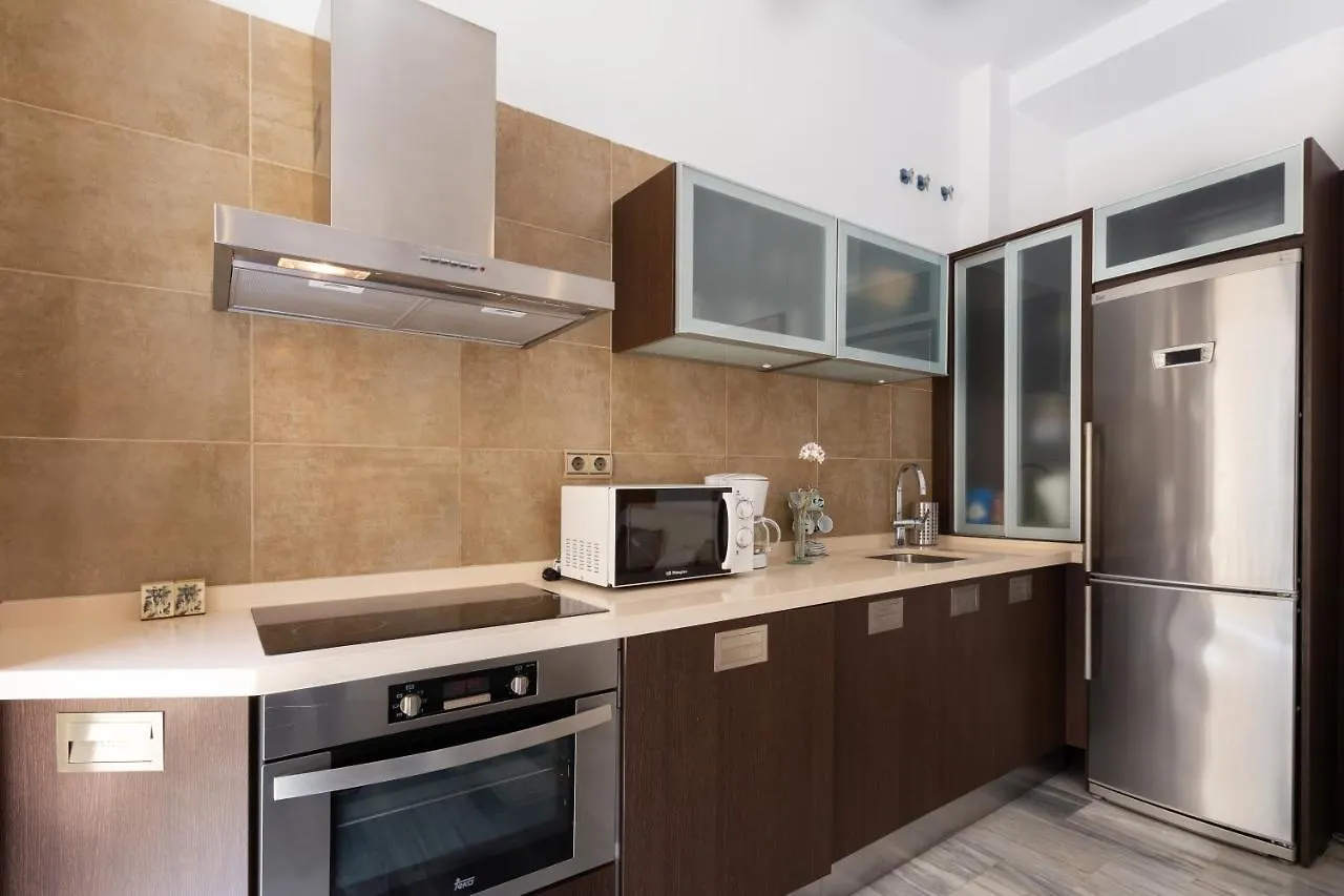 Apartamento con vistas a la Plaza de la Merced junto a la casa de Picasso Málaga